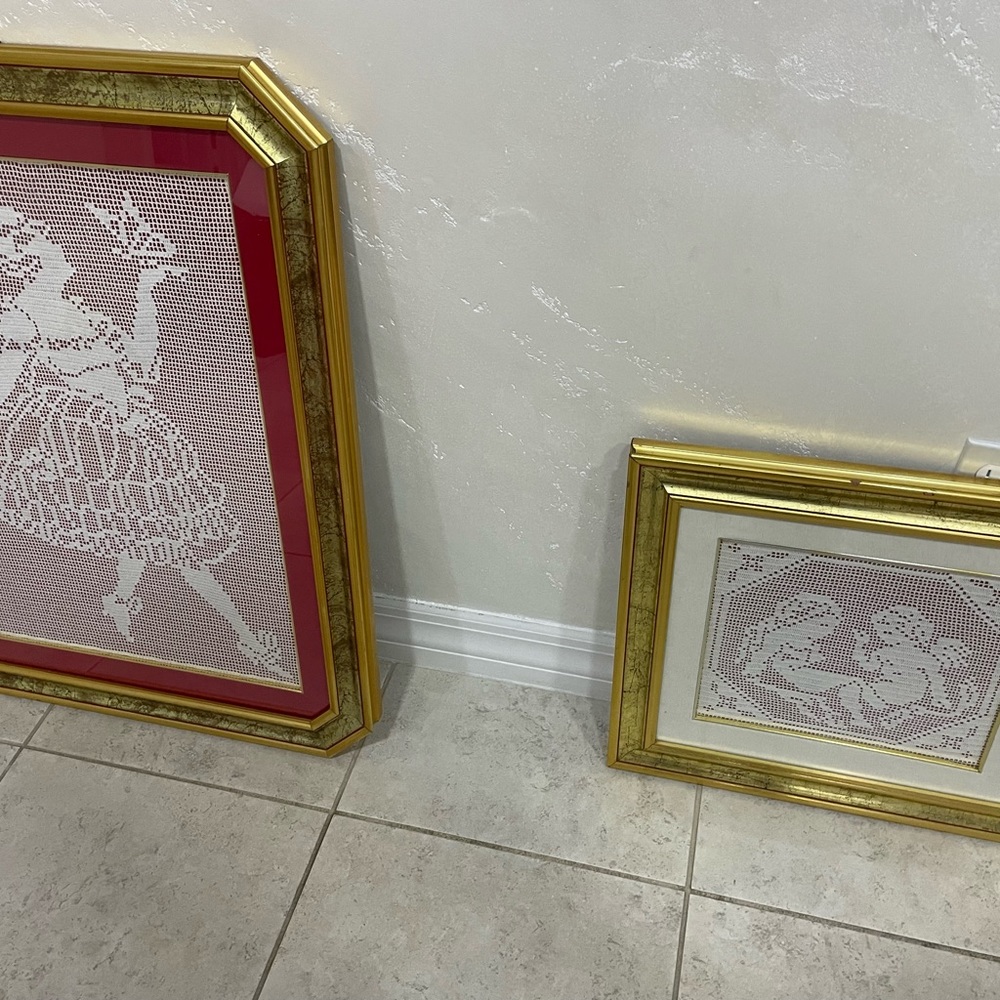 Hand made in Sicily crocheted art works 2 Pc 
Made. In Agrigento Sicily